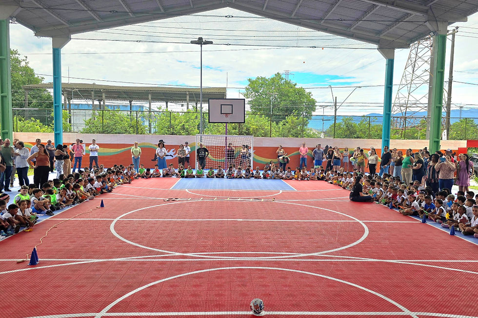 Com esta unidade, já são duas quadras entregues de um total de nove previstas, todas seguindo o mesmo padrão de qualidade; novo espaço recebeu piso modular com tecnologia antiderrapante