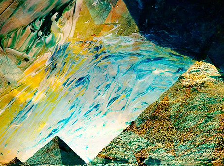 abstrakte Pyramiden