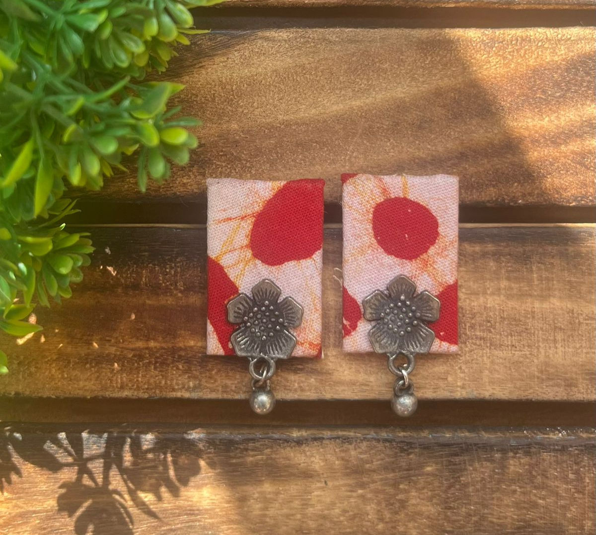 Stud - Spotted in Red