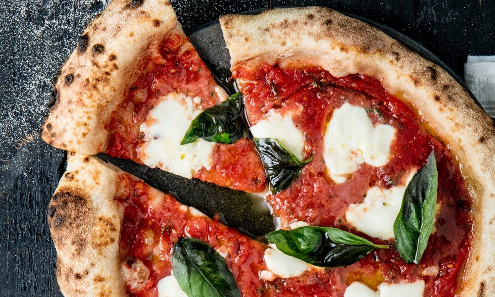 Pizzaria Ella, no Jardim Botânico, a primeira napolitana ...