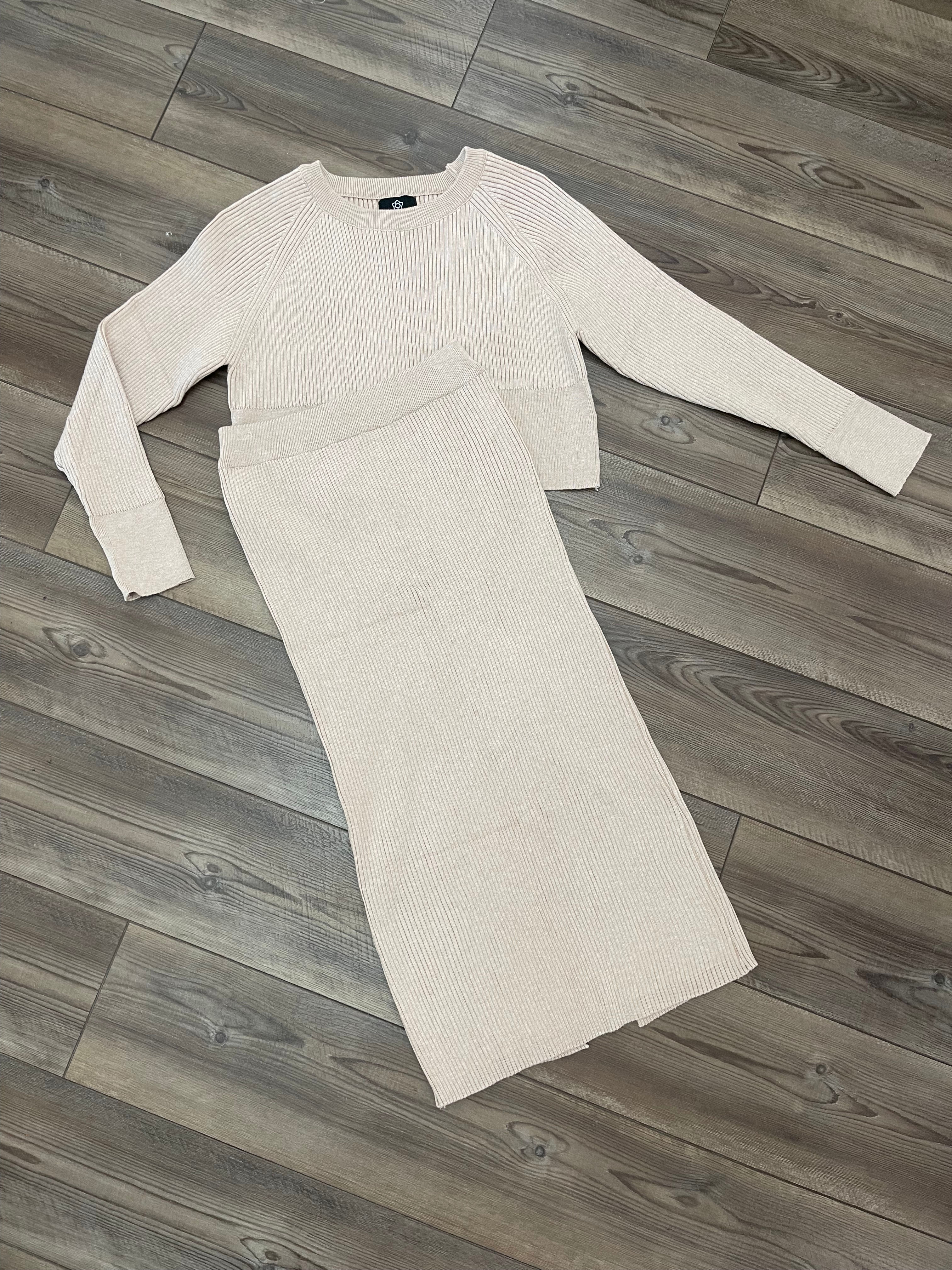 Knit Long Sleeve Skirt Set