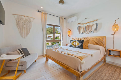 Master Bed & Bath