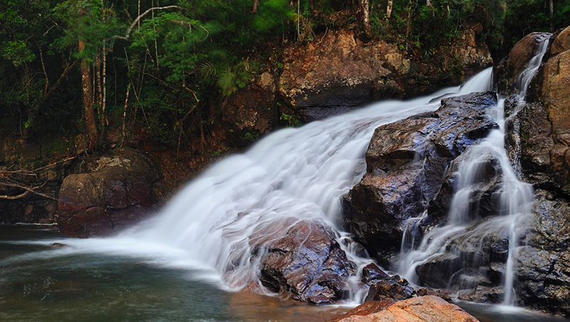 cooling-off-at-mo-waterfall