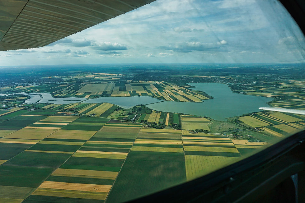 Tandem skok padobranom u Subotici (Palić). Skok sa 3000m i promo 4000m (31.07–02.08). Bez iskustva. Rezerviši svoju skydiving avanturu!