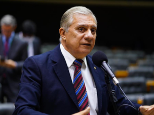 JOSÉ AIRTON PROPÕE ISENÇÃO DE IPI DE VEÍCULOS UTILITÁRIOS PARA PESSOAS COM DEFICIÊNCIA