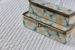 がま口布箱とメガネケース