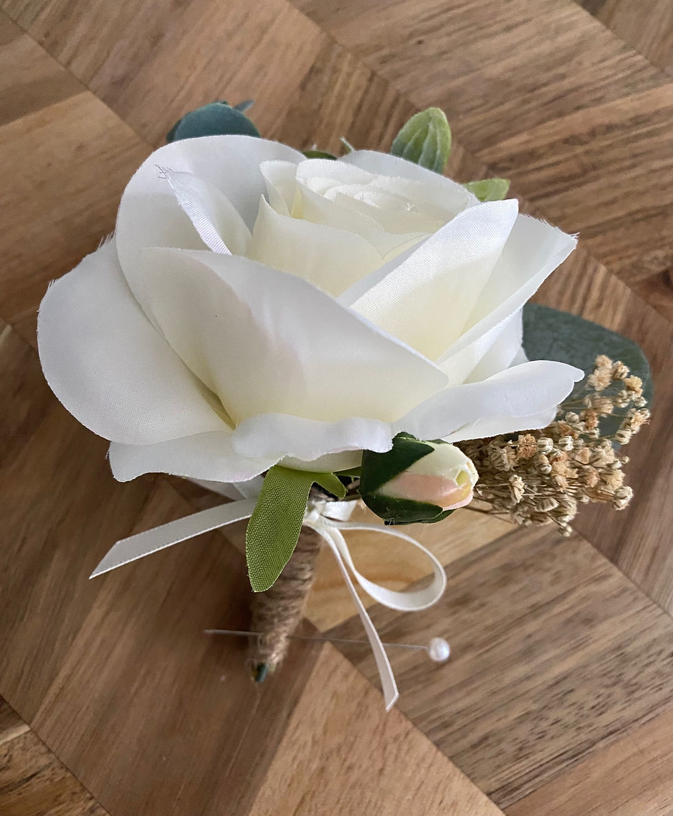 ‘Becky’ - Pin Corsage (Double Ivory)