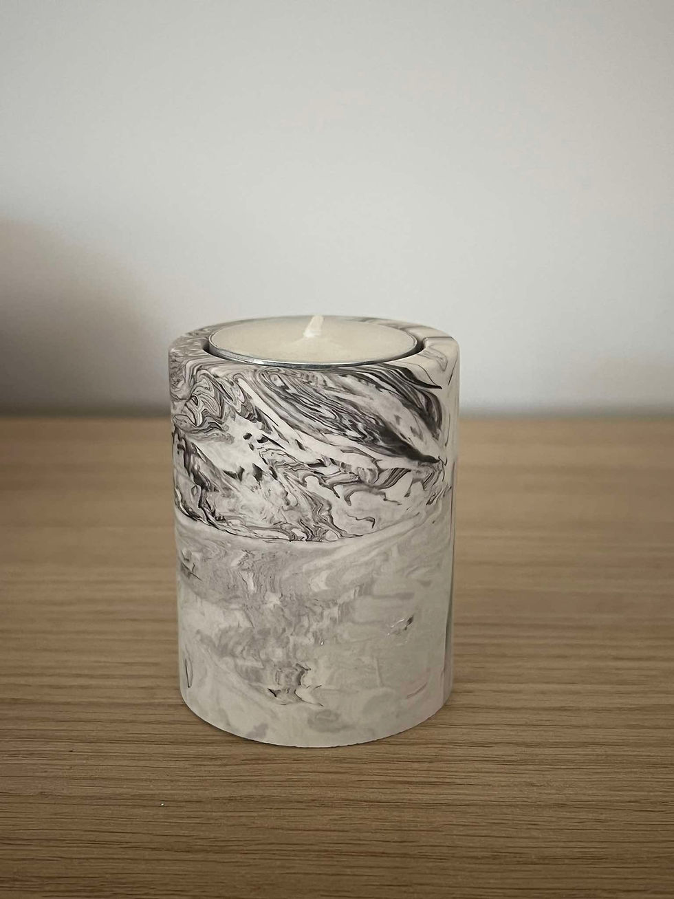 Thumbnail: Balance candles