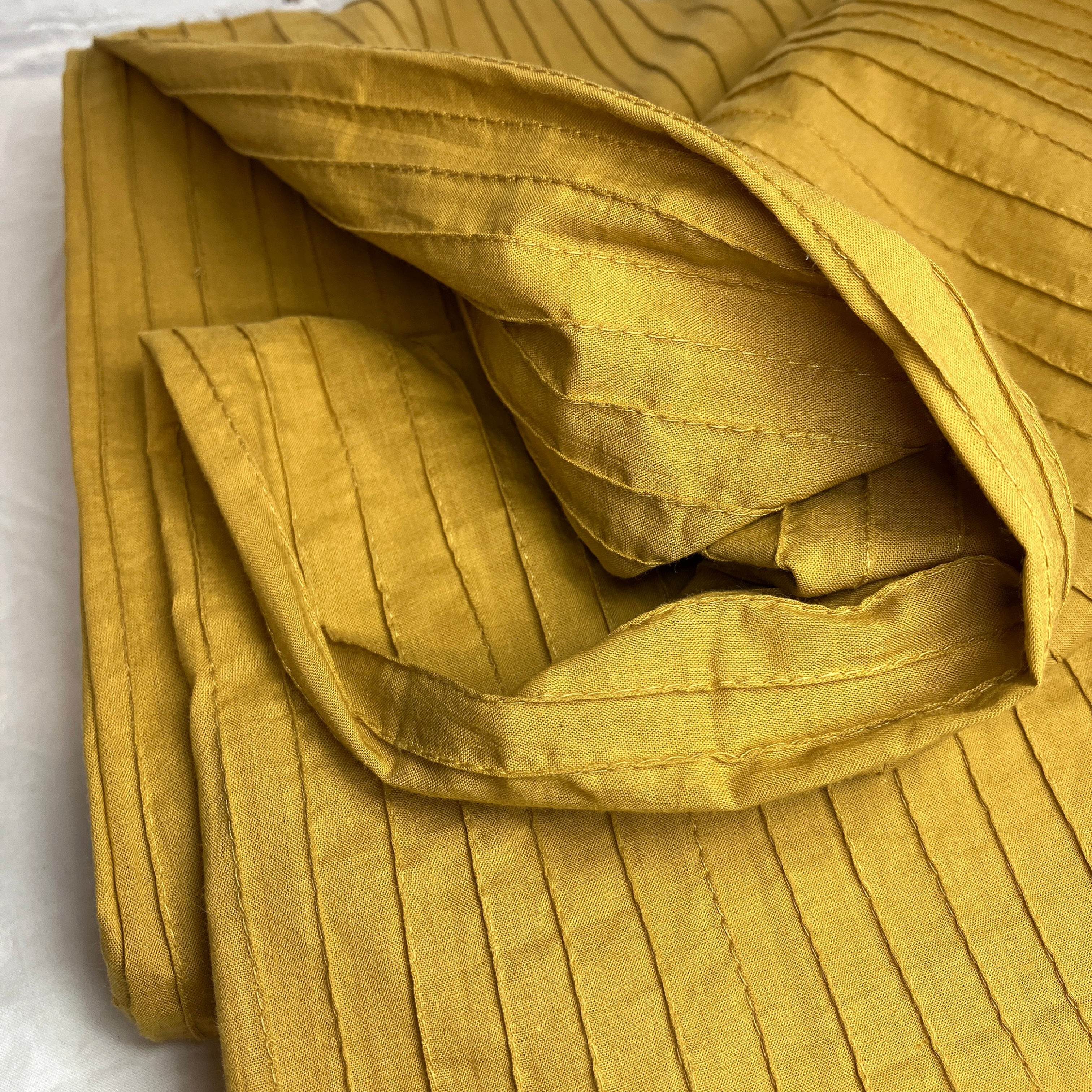 PT30 Solidago Pintuck