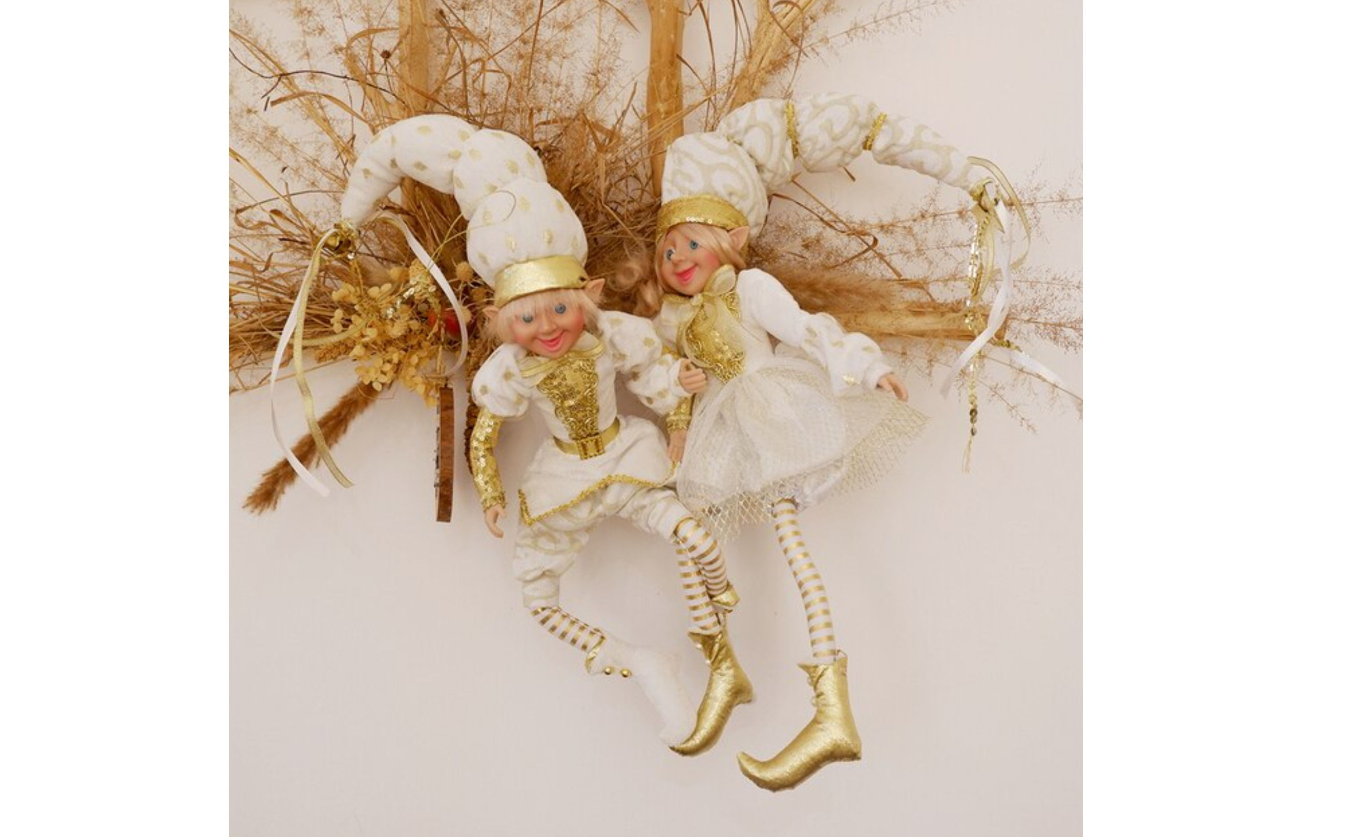 Pareja de elfos blancos