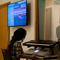 estudio de grabación, grabación de teclados y sintetizadores, pacharecords guatemala, sala de grabación de sonido.