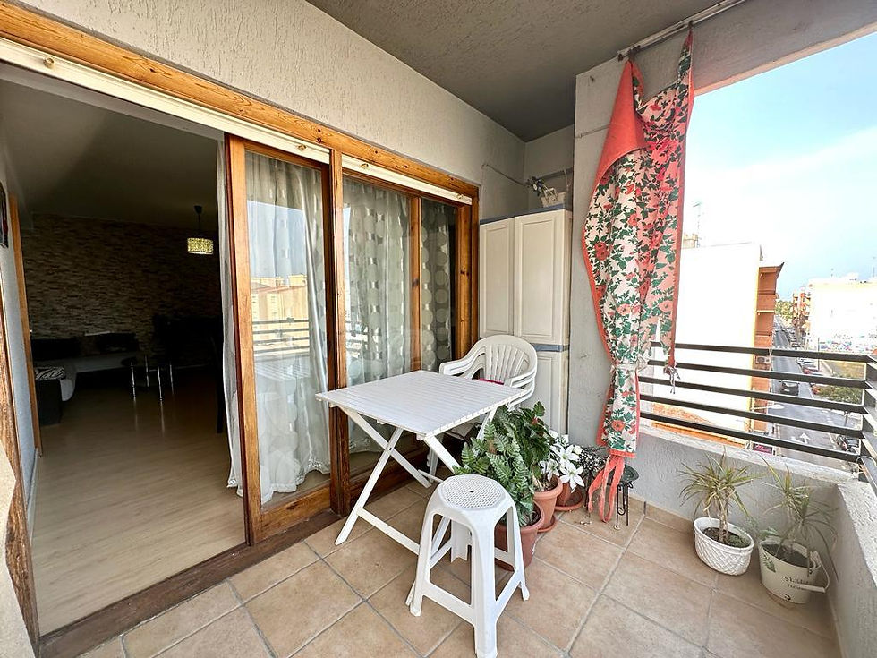 Miniatura: Piso en venta en San Juan de  Alicante.  3 Hab, Terraza, balcón