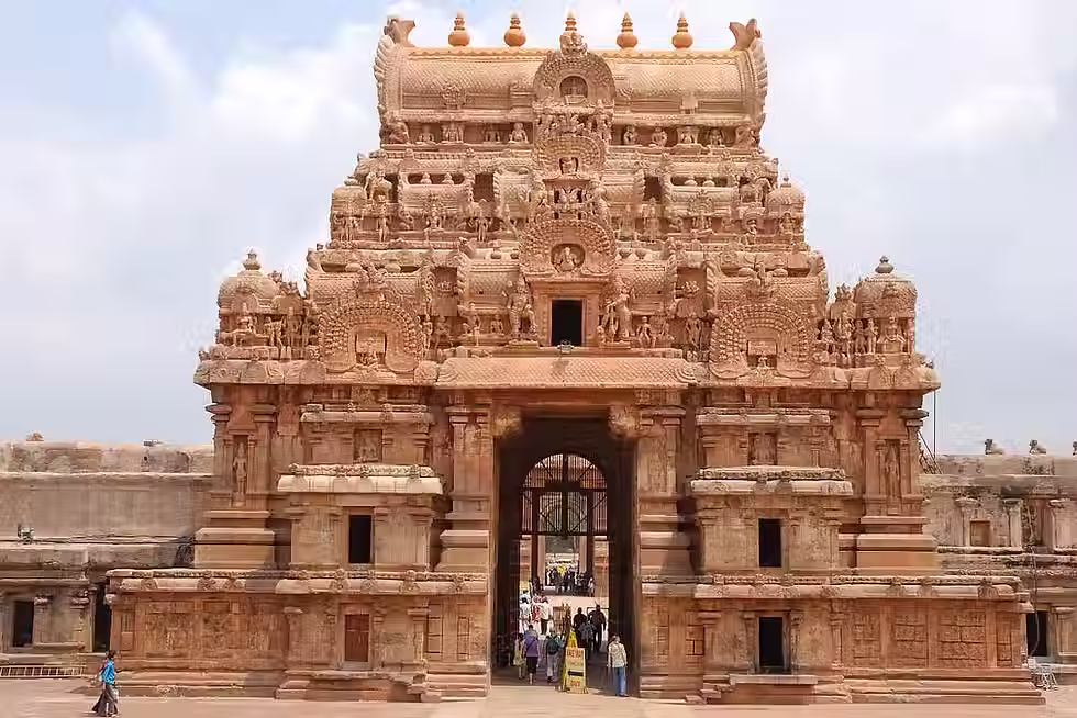 Brihadeshwara_temple_SusheelaNair_1200_221022.avif