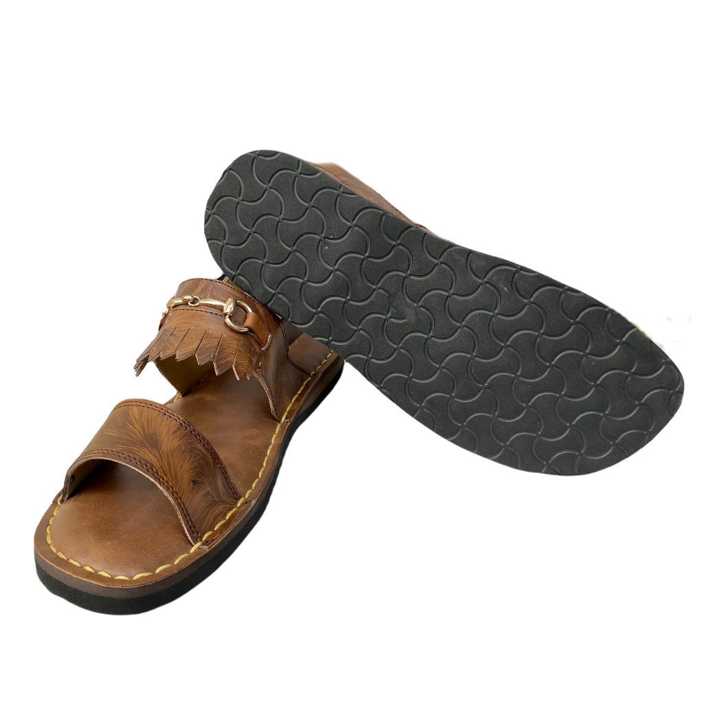 ROOTS SANDAL