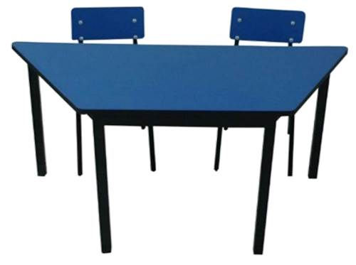 Mesa Trapezoidal en Madera o Polipropileno