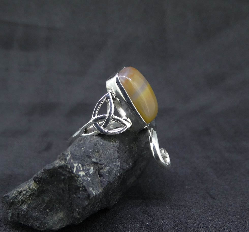 Thumbnail: Burn Anne Agate Sterling Silver Celtic Ring