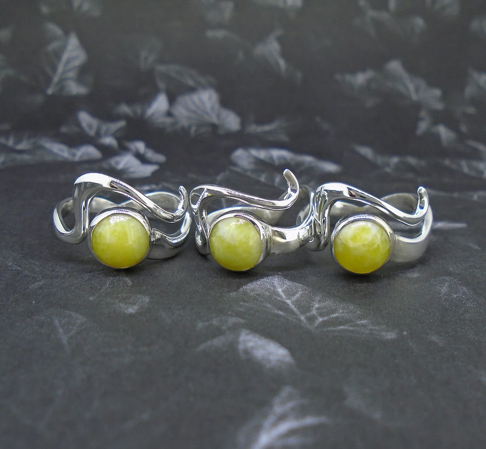 Thumbnail: Highland Marble Wave Crest Sterling Silver Ring