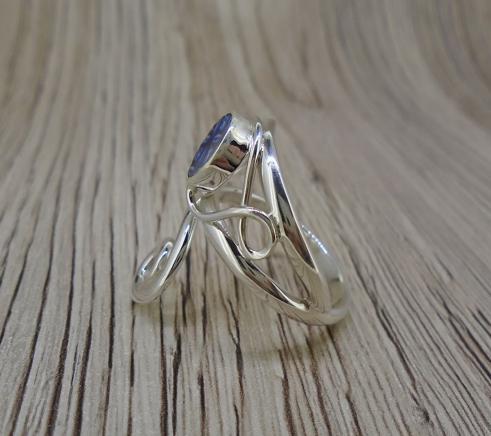 Thumbnail: Old Willow 'Diamond' Pattern Sterling Silver Adjustable Twist Ring