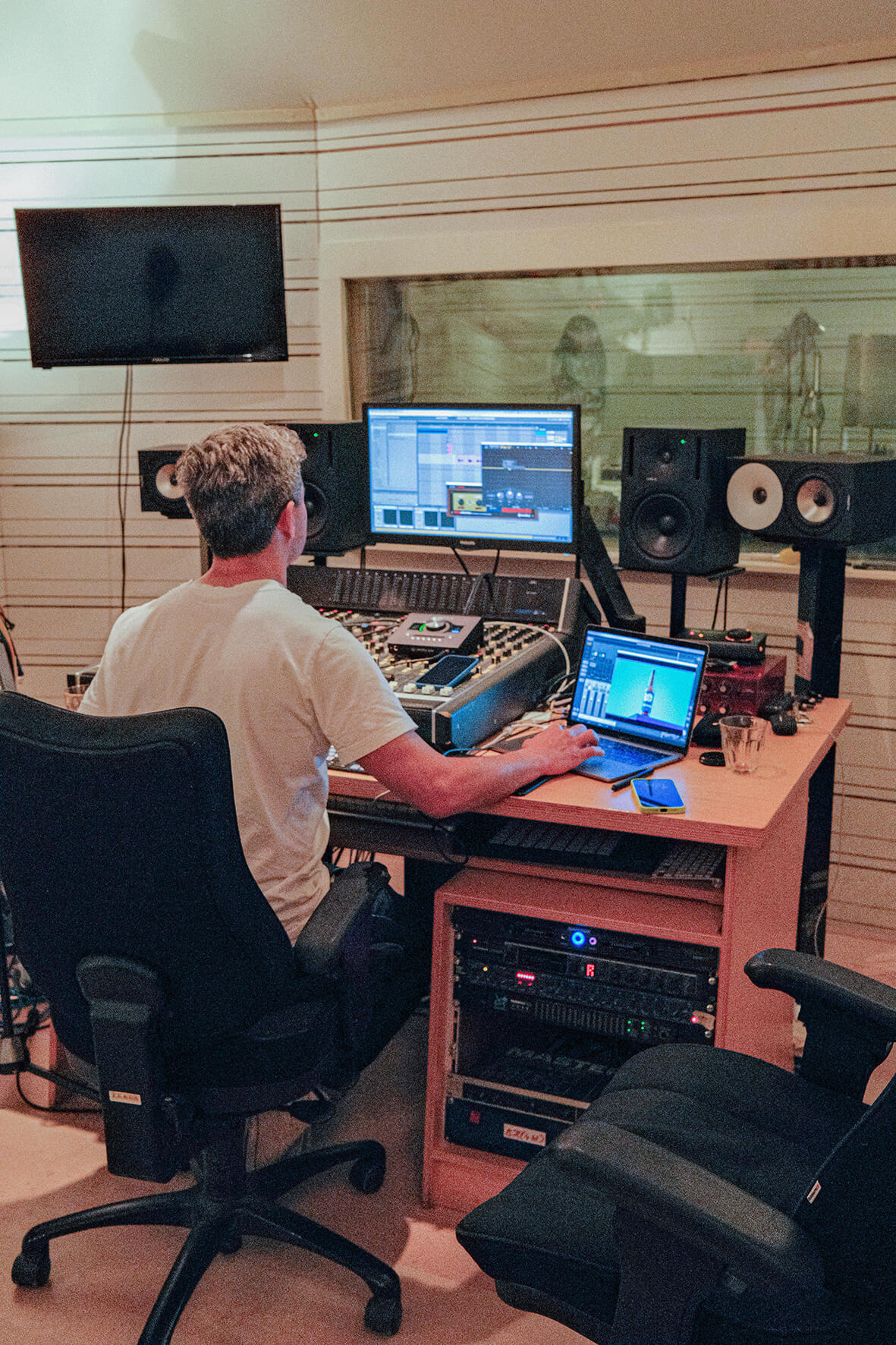 AUDIO BTS-3.jpg