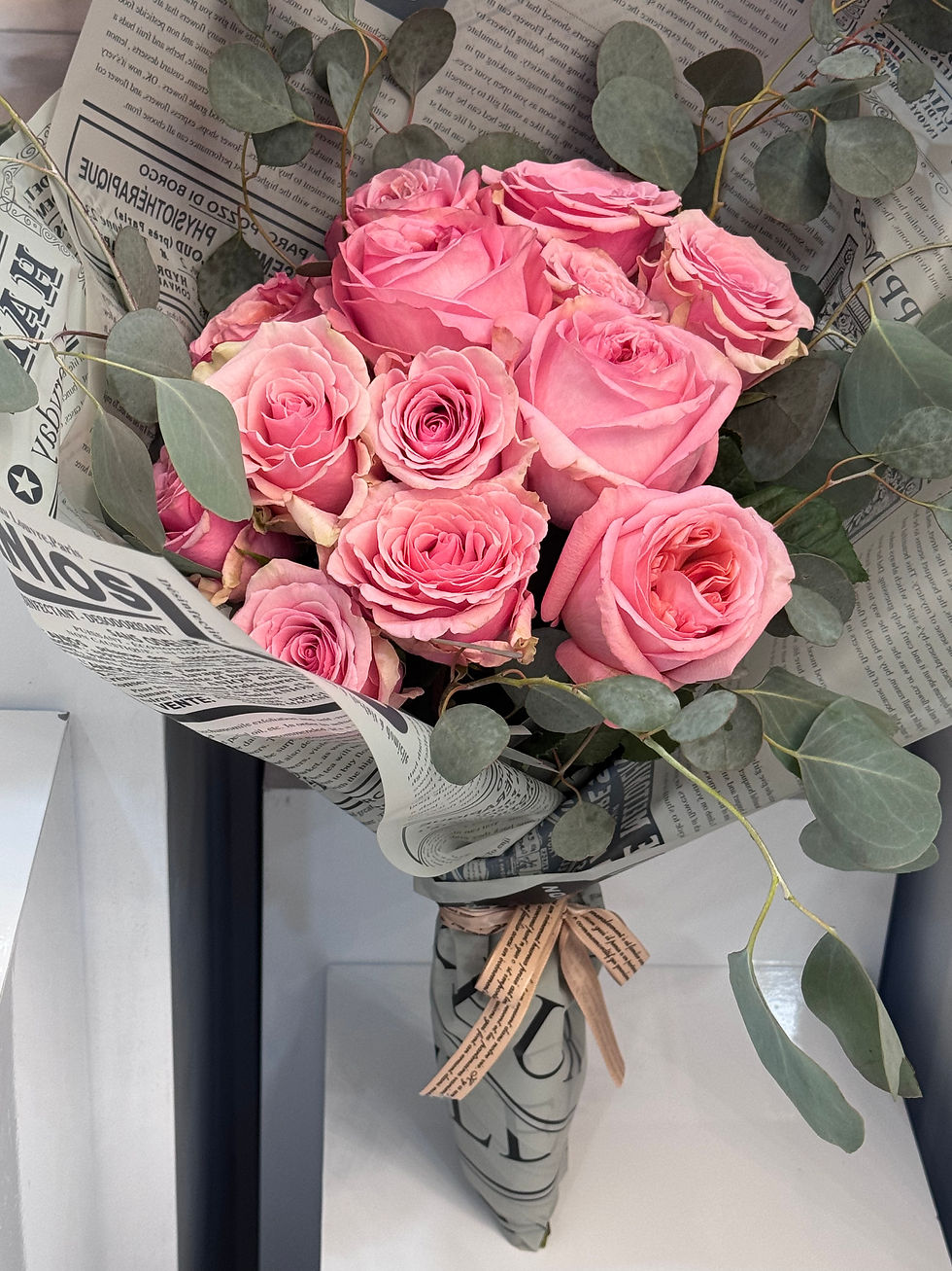 Thumbnail: Fresh flower bouquet gift