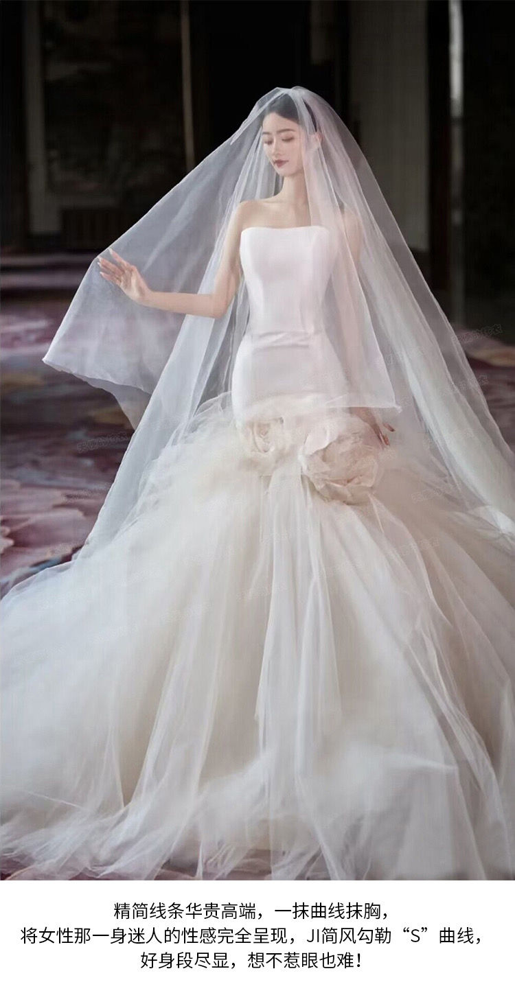 Thumbnail: Wedding bridal dress for rent