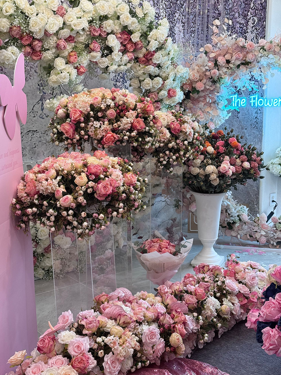 Thumbnail: Flower Arrangement Gift