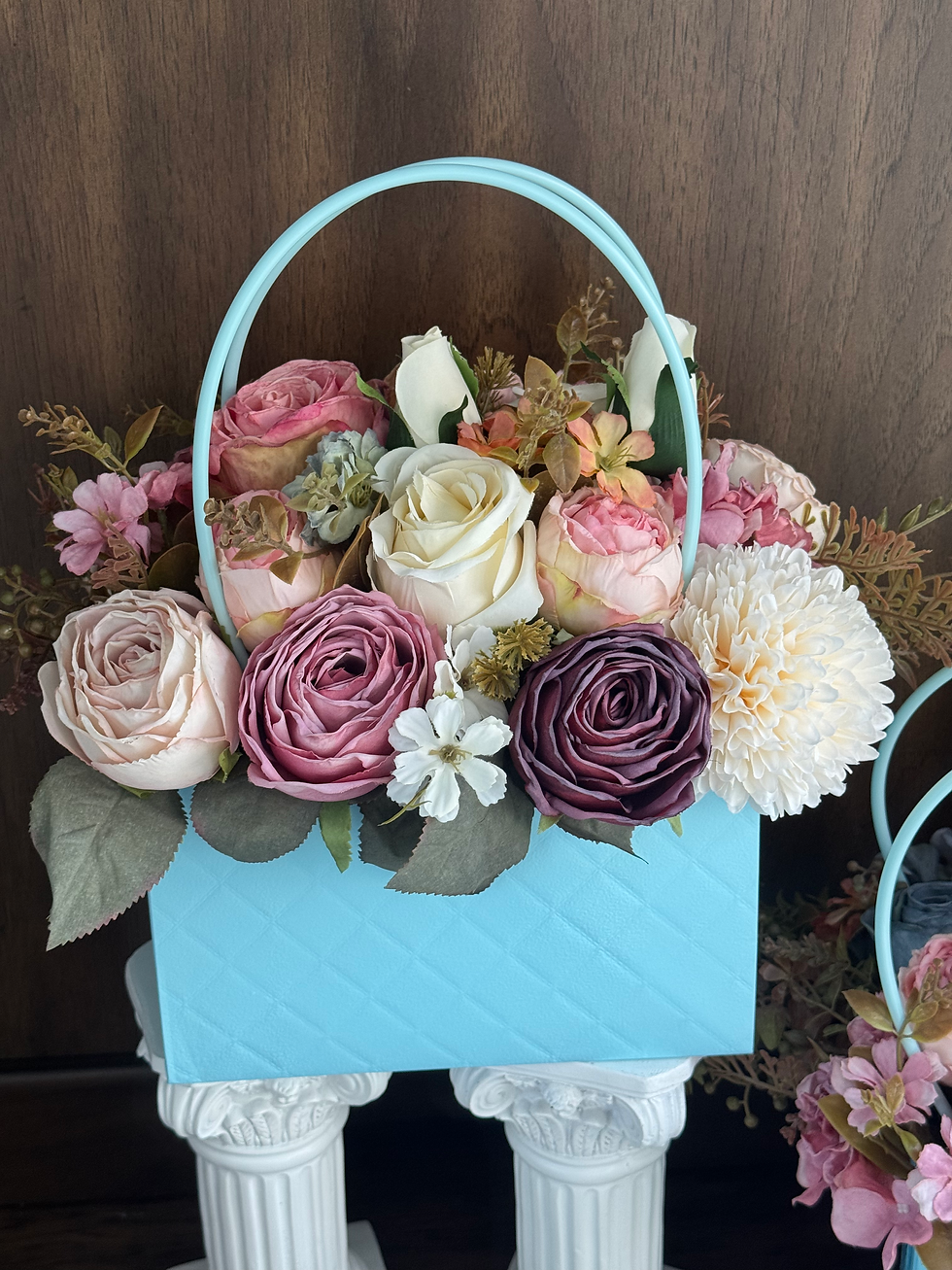 Thumbnail: Floral purse gift box - striated sky blue