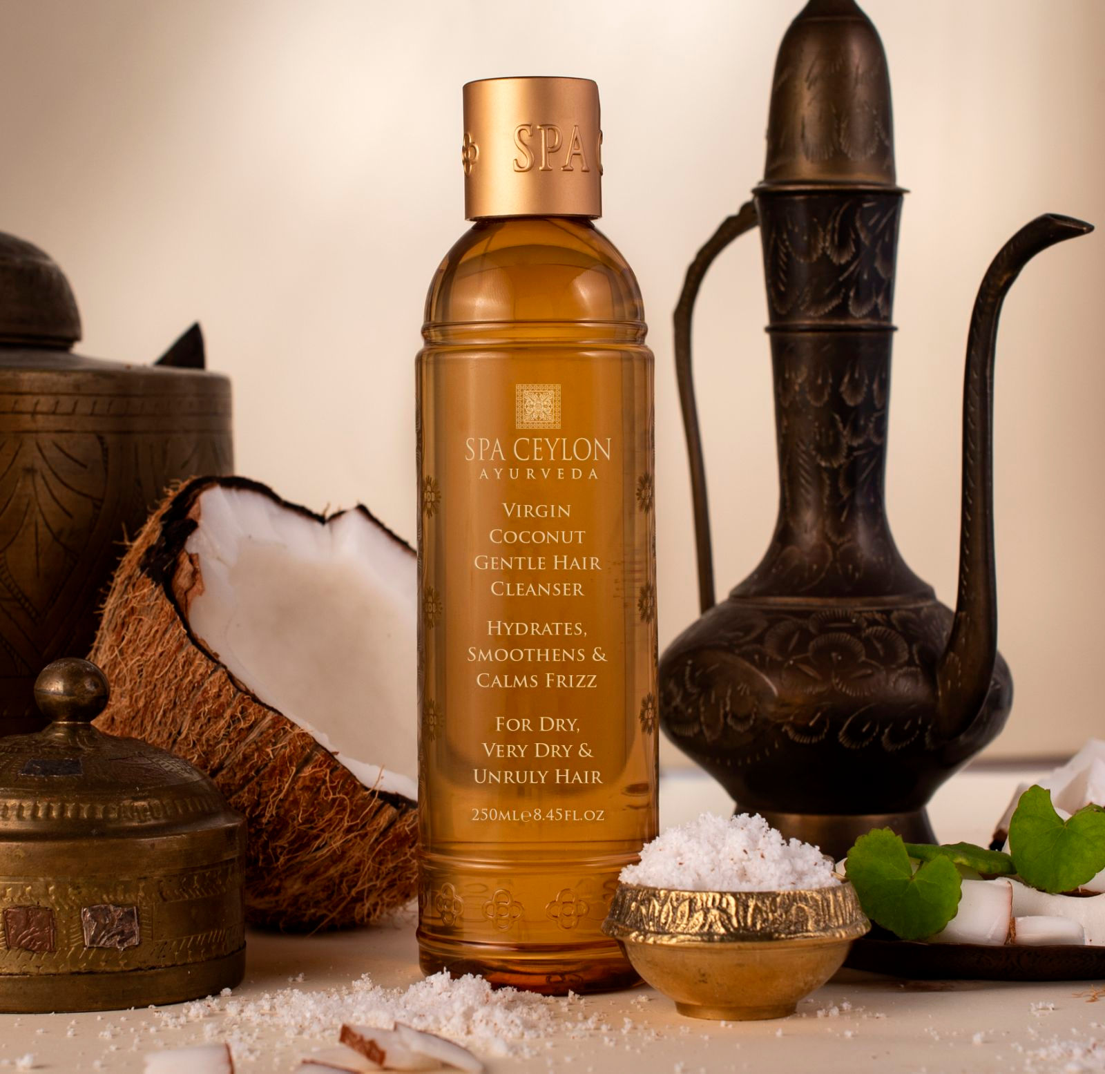 Jemný šampón pro suché vlasy s panenským ceylonským kokosem, moringou a mangem