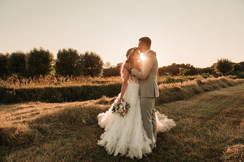 Golden-hour-wedding-netherlands.jpg
