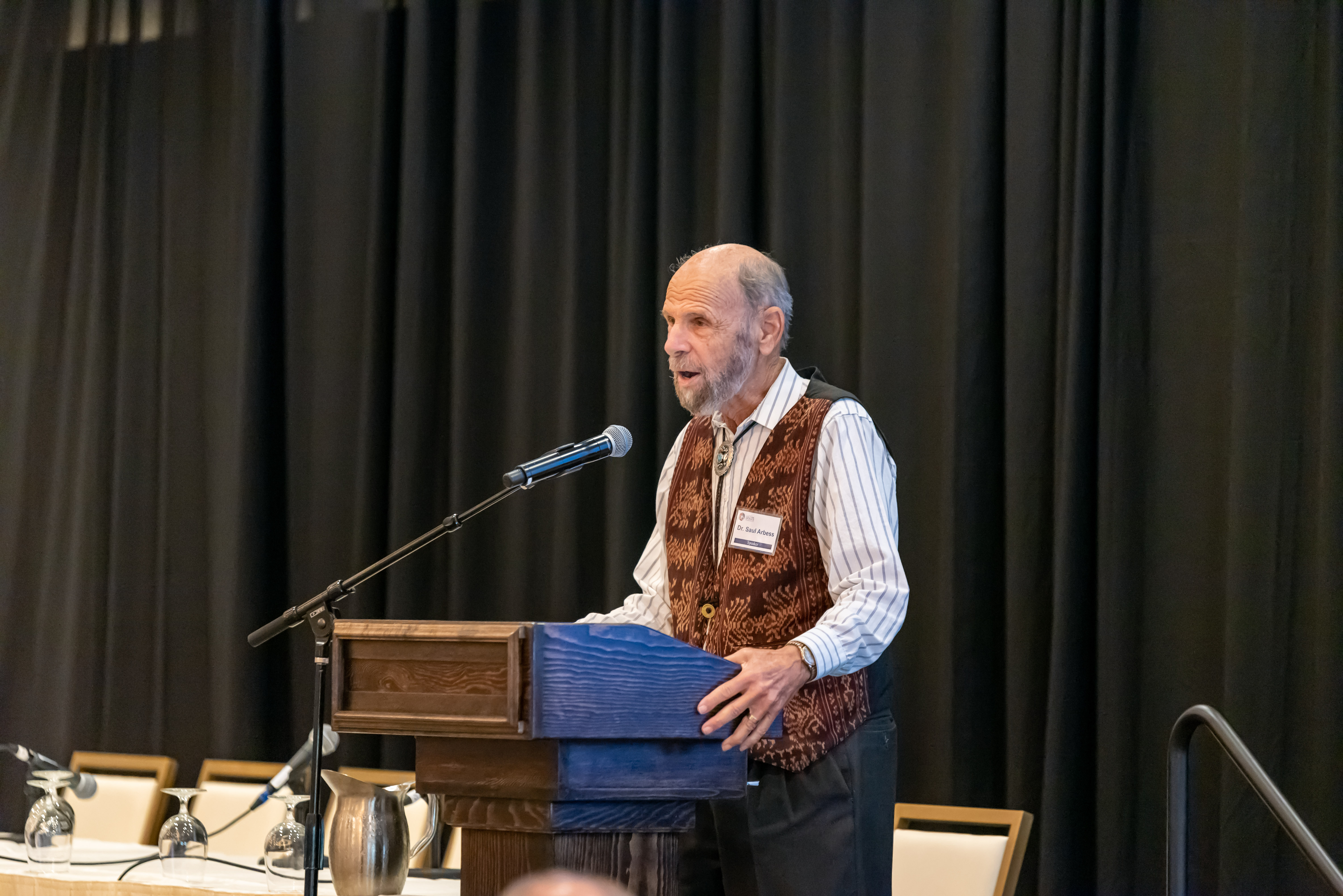 Dr. Saul Arbess