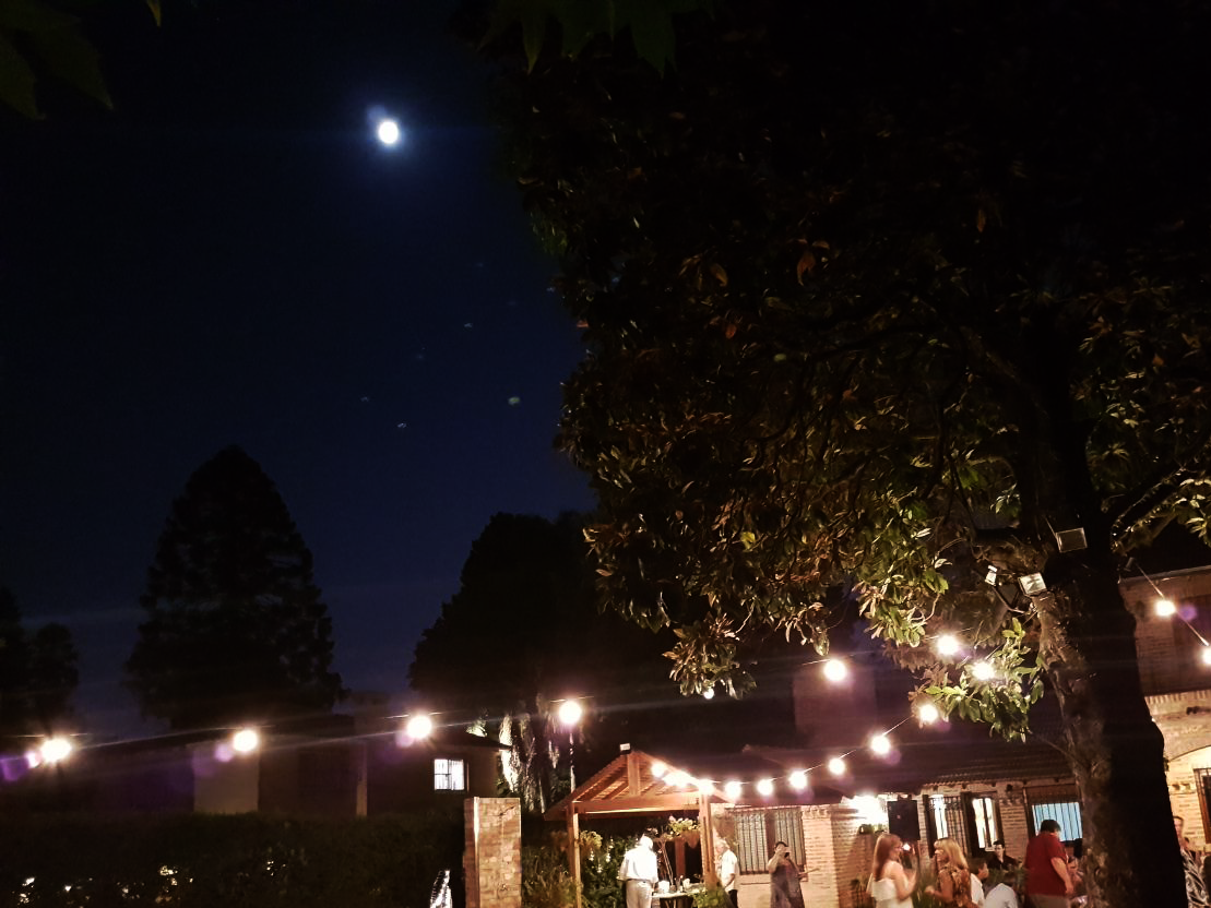 La luna es parte de la fiesta!