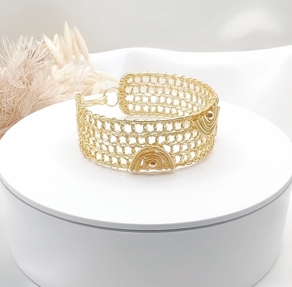 Miniature : Bracelet manchette doré maillé avec arc-en-ciel