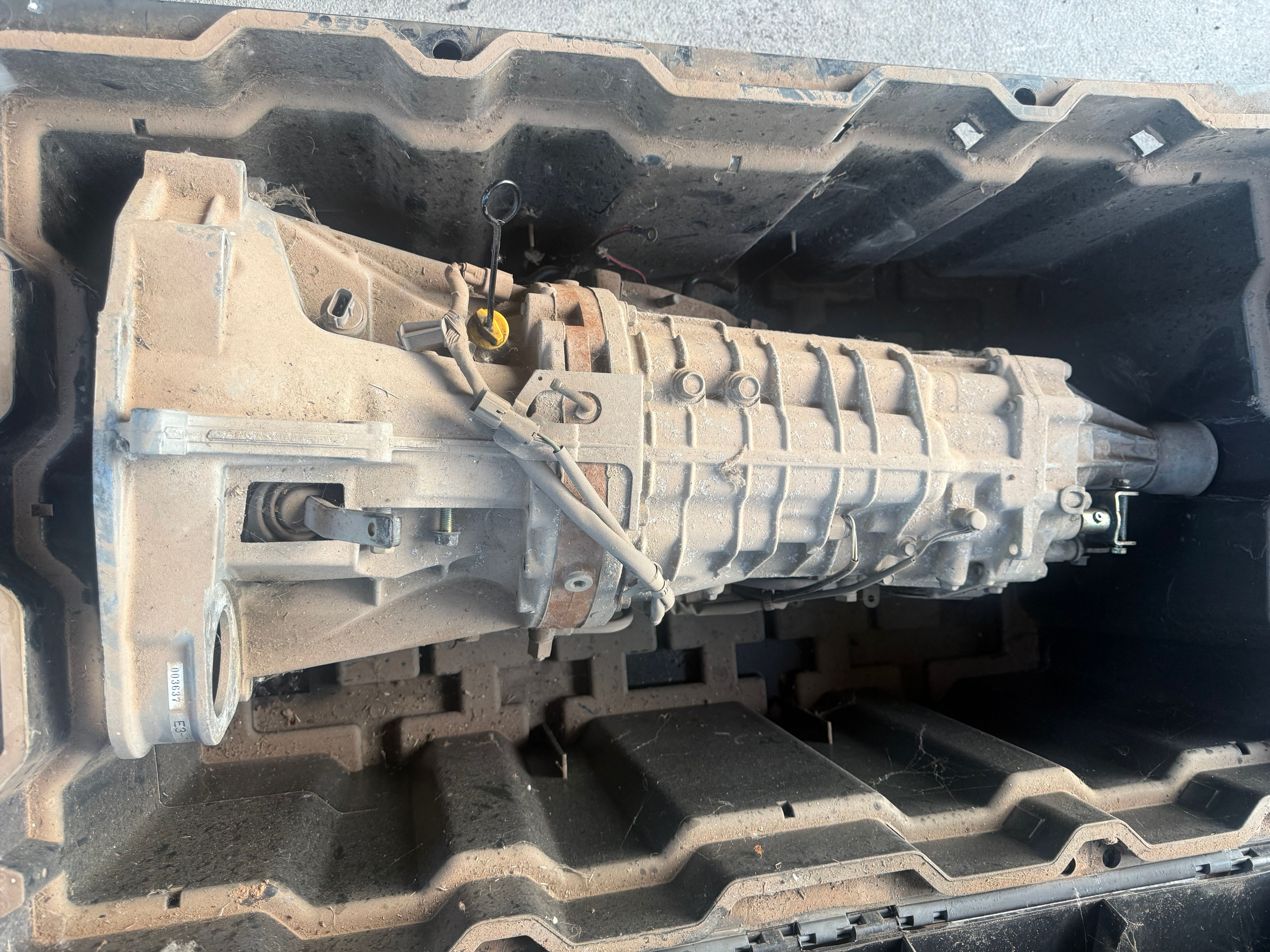 V7 STi 6mt Non DCCD with SureTrac Center Differential * LOW KM*