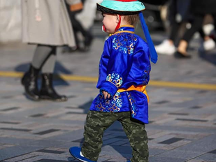 MONGOLIA WALKER - STREET FASHION #02