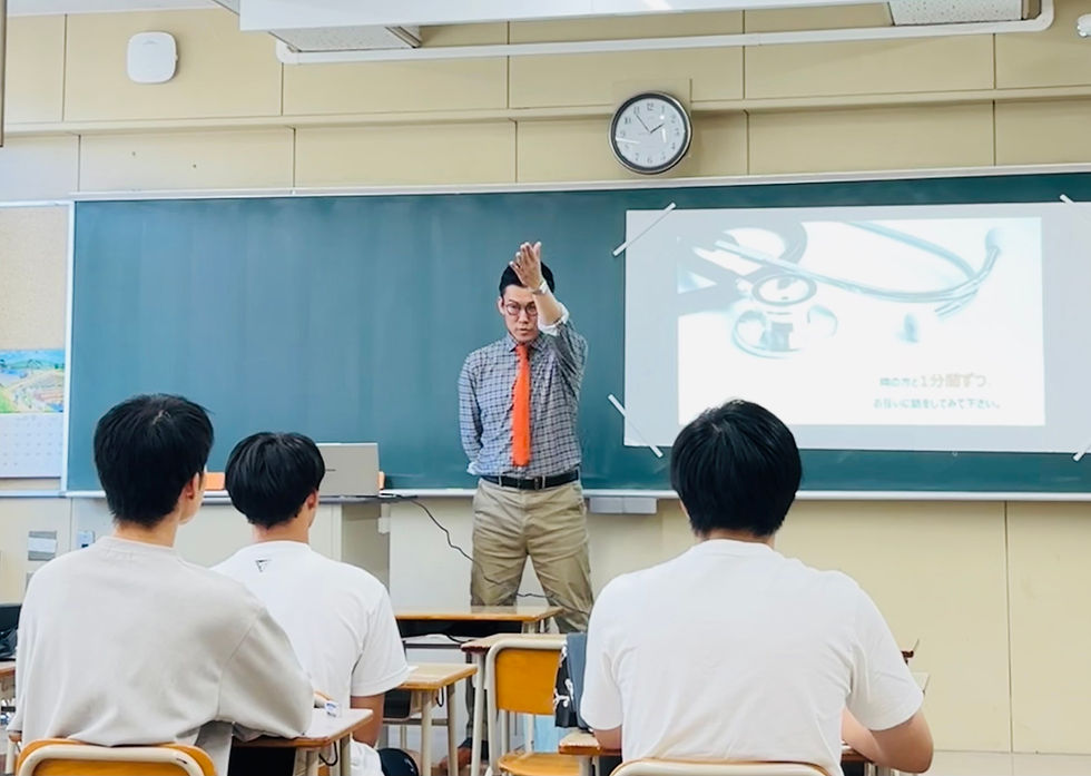 飯田智哉院長が、母校の小樽潮陵高校で講演しました。