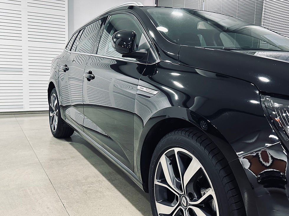 Miniatura: RENAULT MEGANE BOSE EDITION