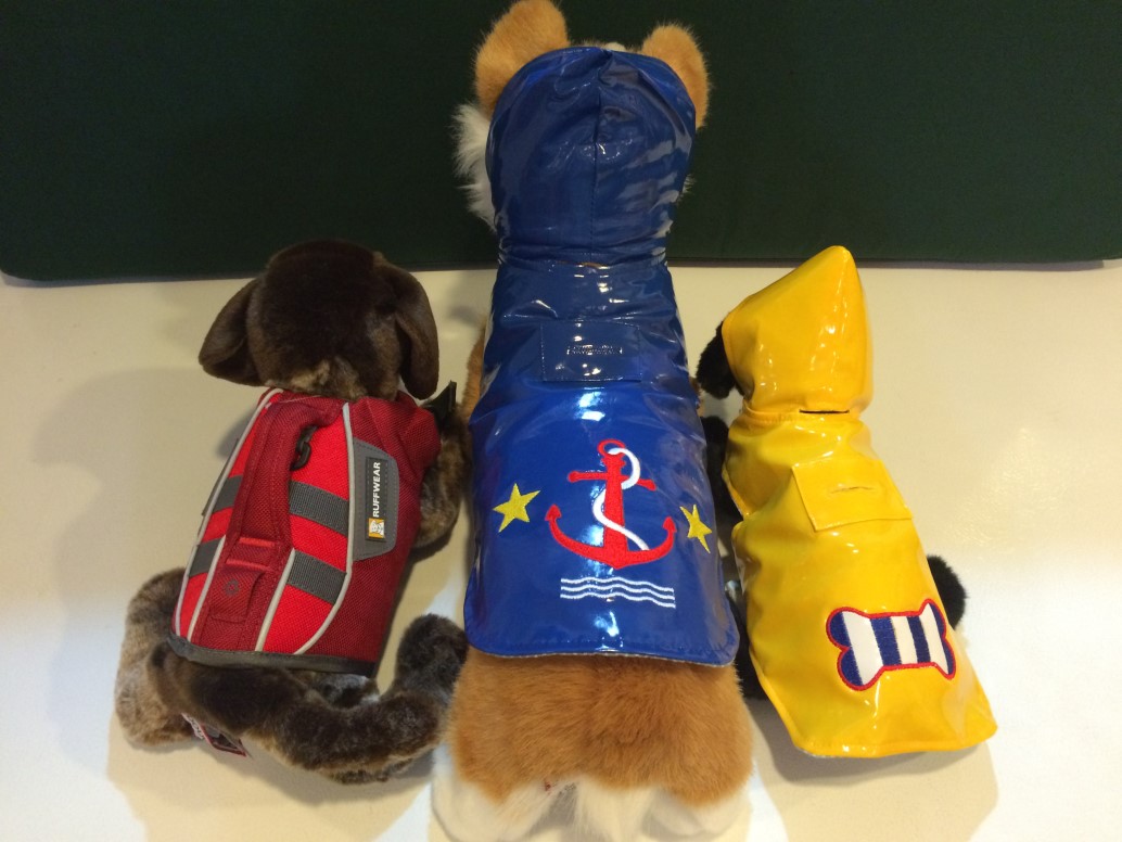 Pet Apparel WinniPaw Station