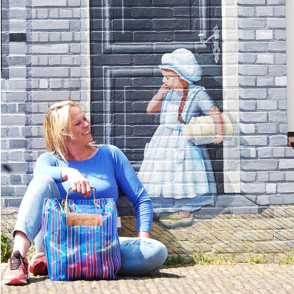 Thumbnail: XL Shopper - Feeling Blue