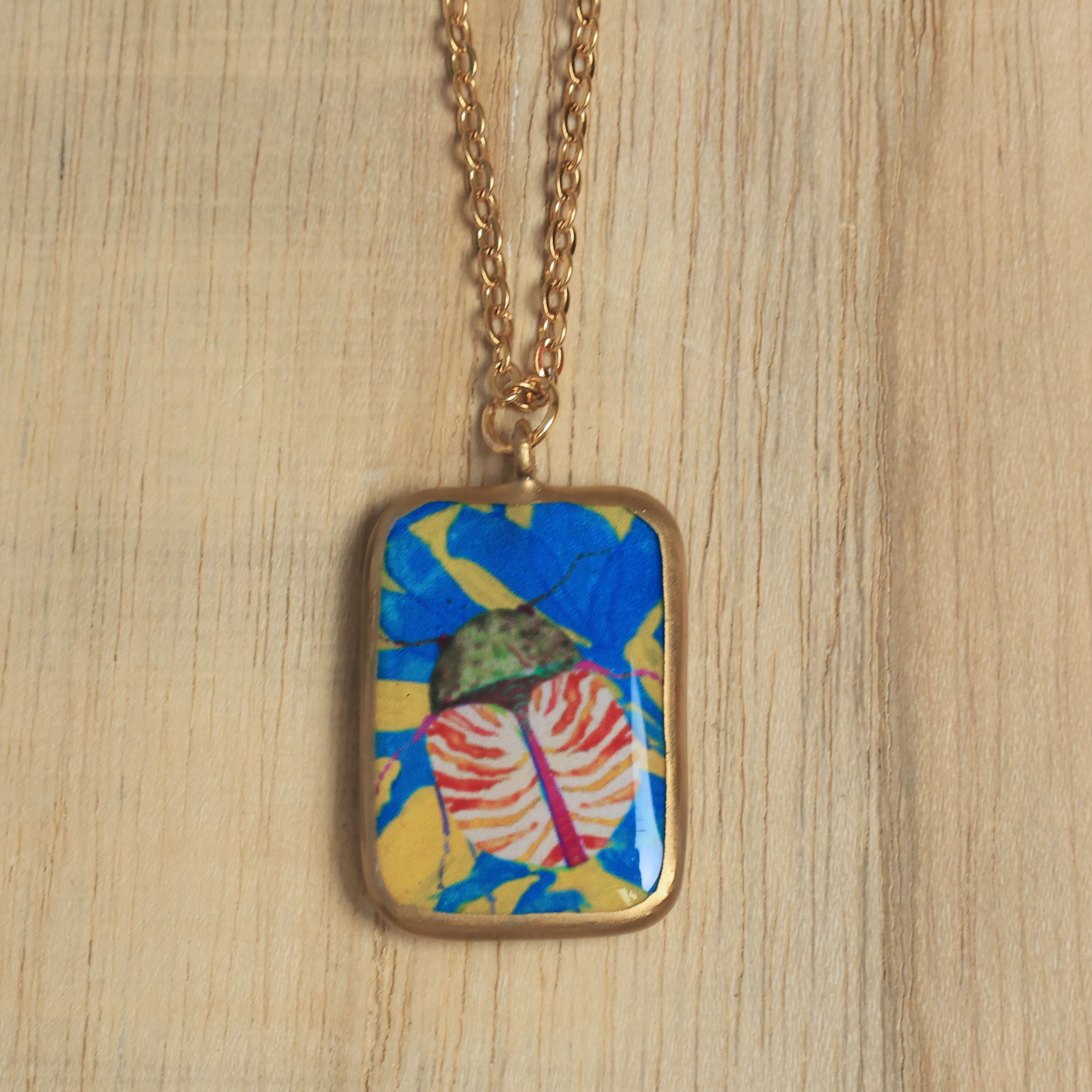 The Beetle Bloom Collection - Blue/Red Beetle