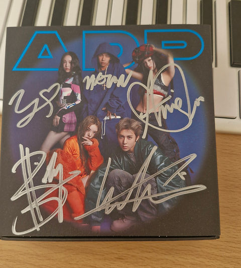 allday project サインアルバム mwave 特典トレカ付き 正規品 Qoo10] Mwave直筆サイン入り+公式トレカ特典 : KPOP