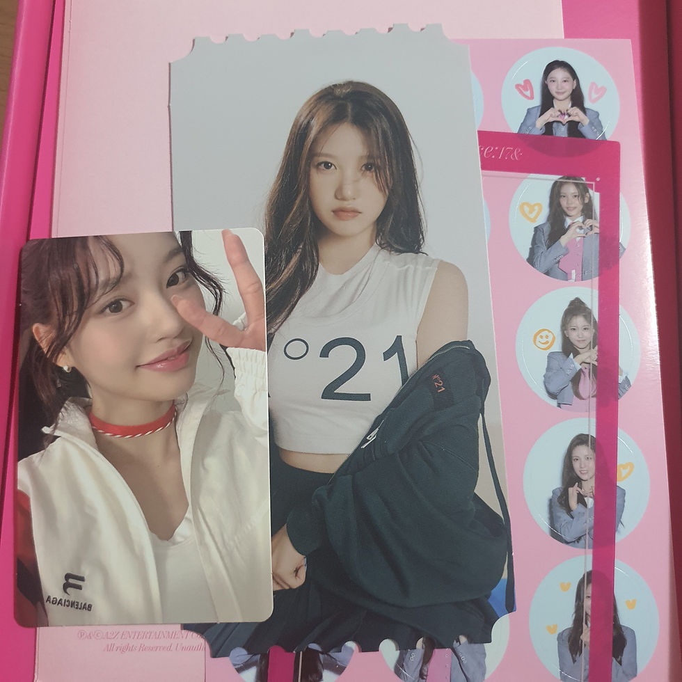 Thumbnail: CSR (첫사랑) : 1st Single Signed Promo Album