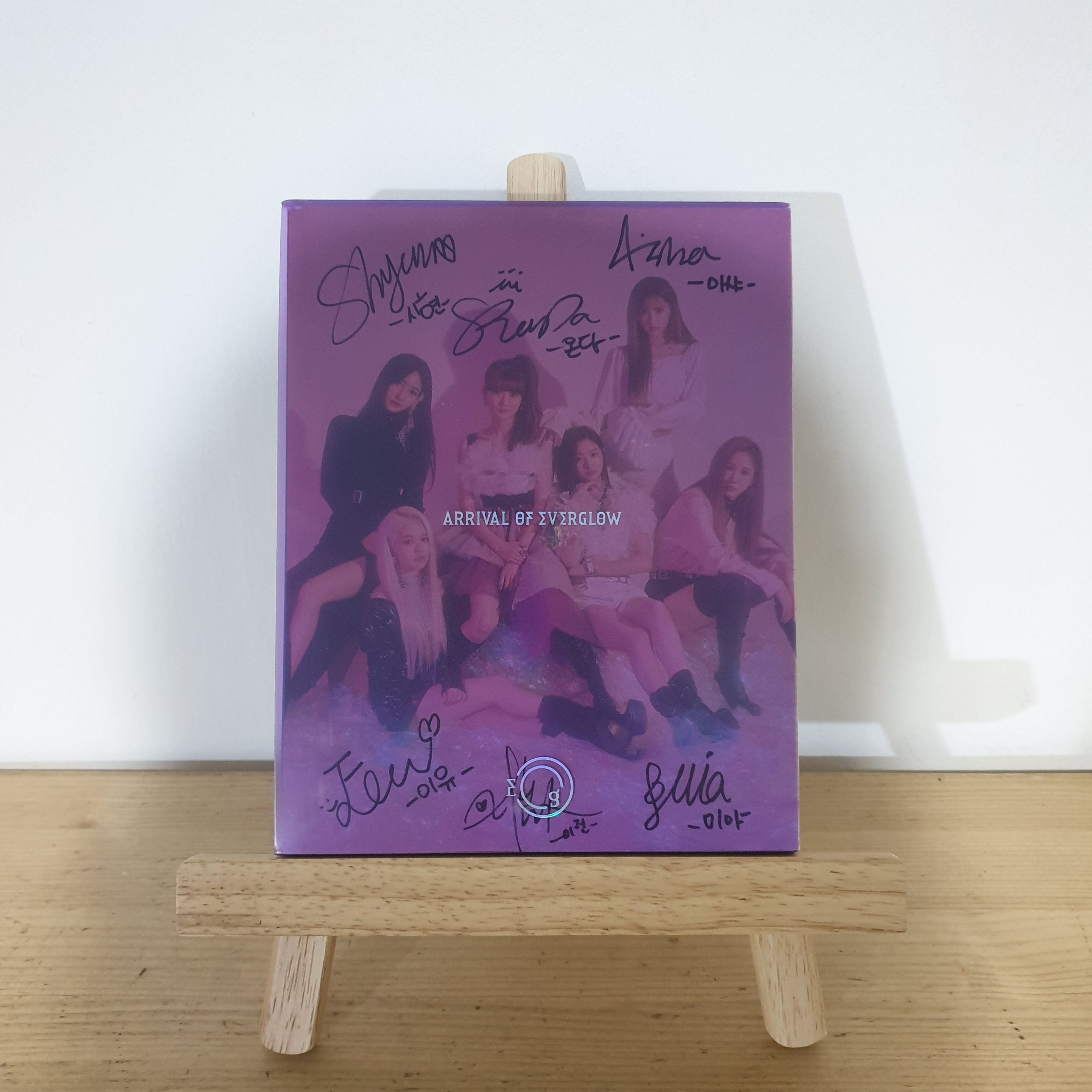 EVERGLOW - Arrival Of Everglow 1st Single Autographed Signed Album