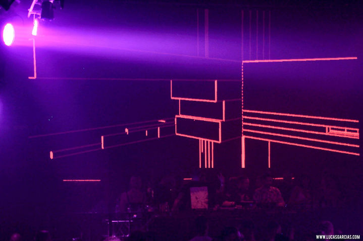 Nomad.Studio , Lucas Garcias, mapping, show , contenido, espectaculo. stage desing, Vj, festival