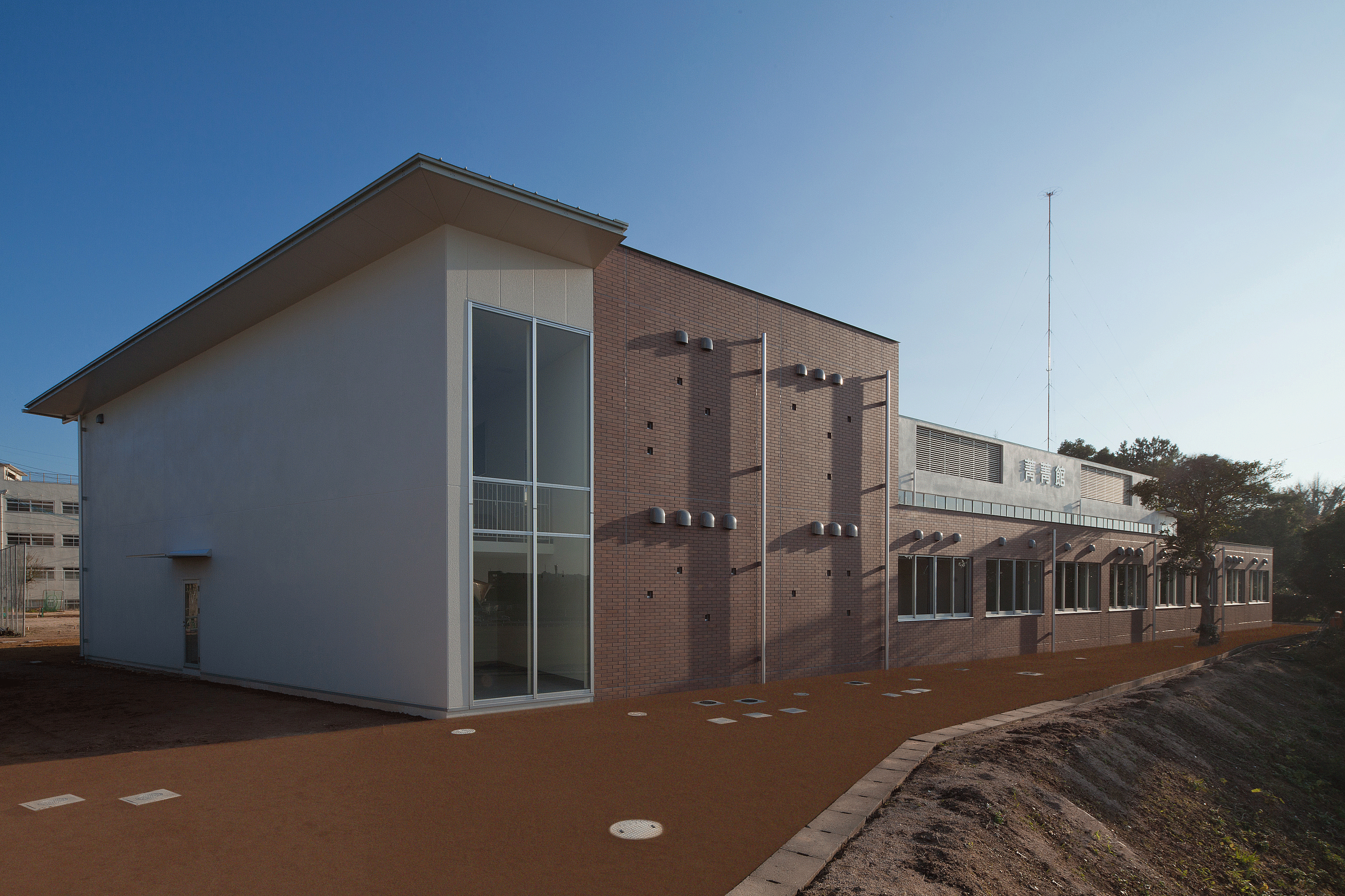 早鞆学園靑靑館　外観1