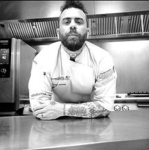 Chefs profesionales de michef.uy especializados en experiencias gastronómicas a domicilio en Uruguay