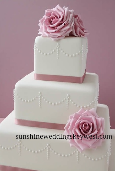 #8 square wedding cake
