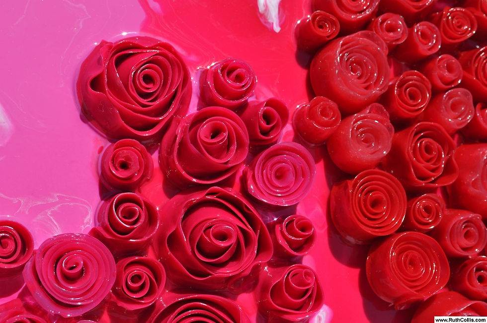 6swirly_hearts_of_roses_closeup3.jpg