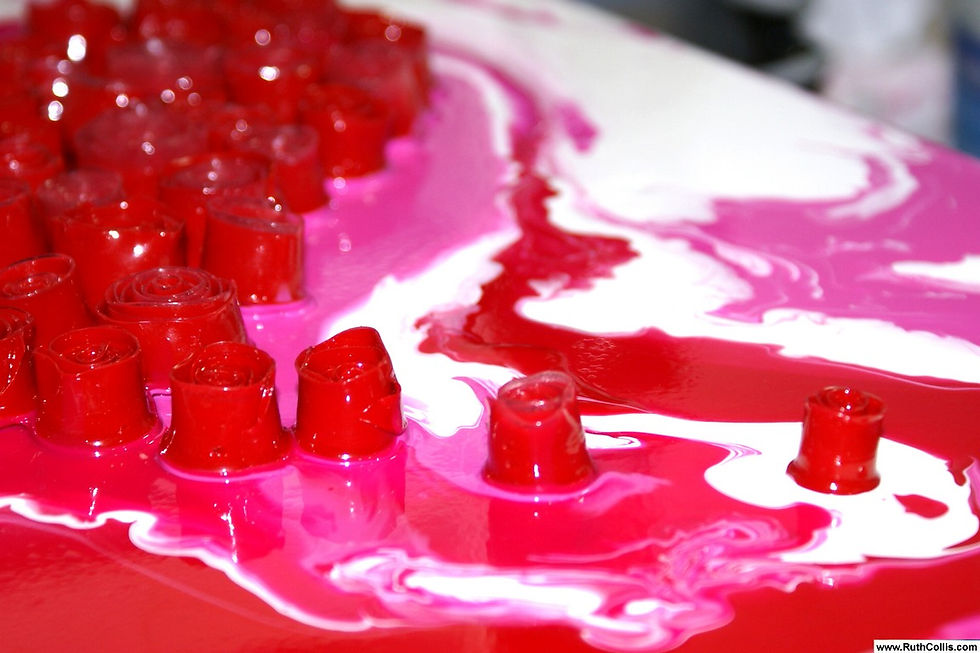 9swirly_hearts_of_roses_closeup4.jpg