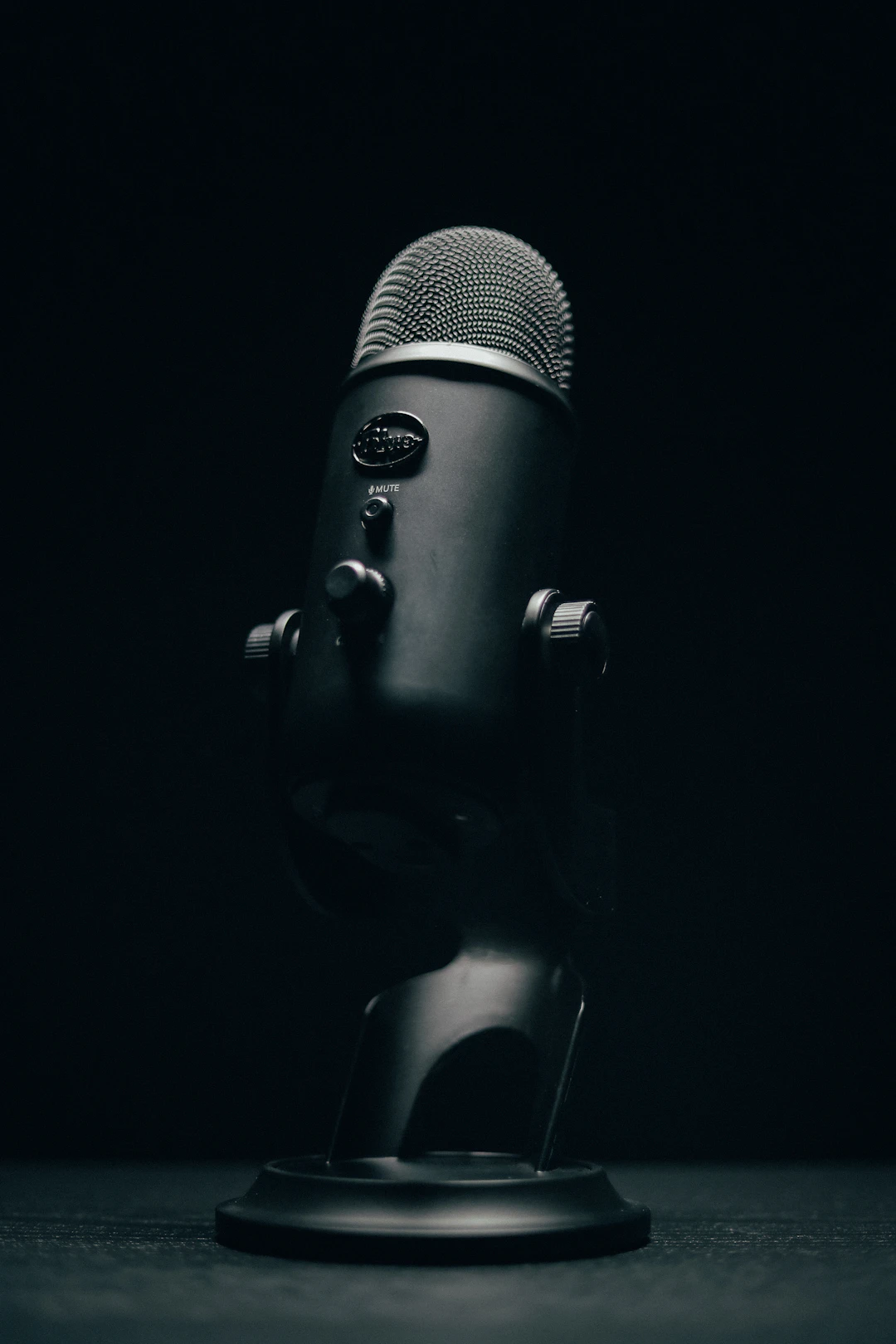 Transform Your Podcast: Tips for Creating Engaging Visuals and Cover Art