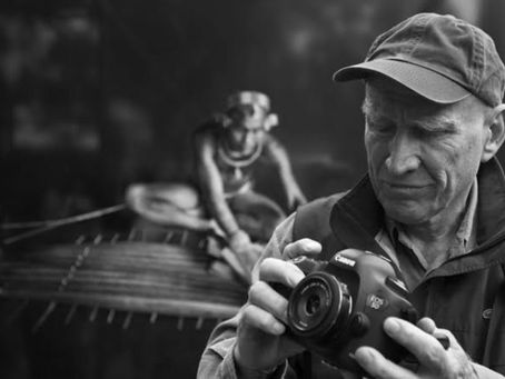 Aos 80 anos, Sebastião Salgado anuncia que não fará mais expedições fotográficas